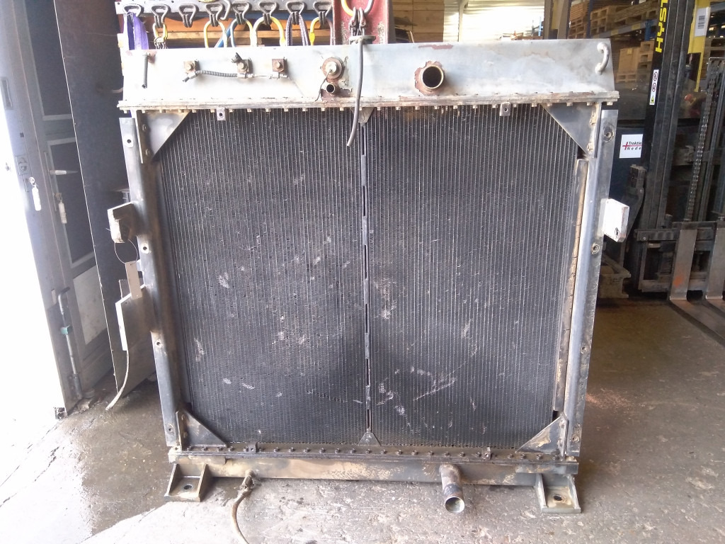 Hitachi 4406229 - Radiaator - Ehitusmasinad: pilt 1 Hitachi 4406229 - Radiaator - Ehitusmasinad: pilt 1