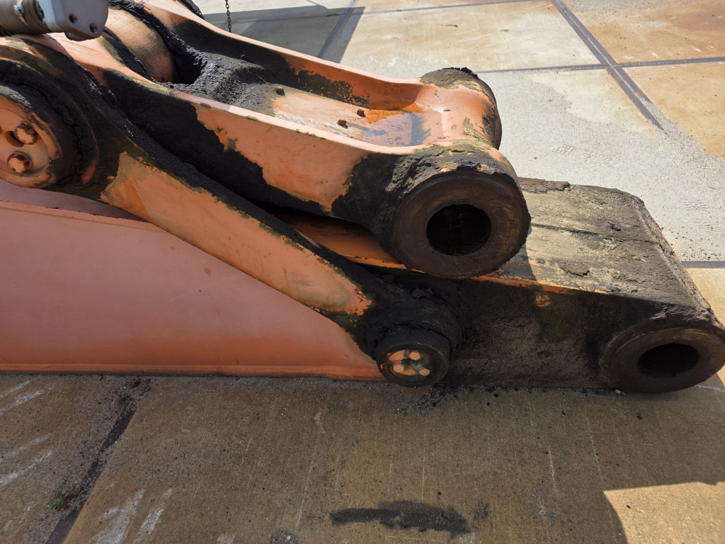 Hitachi EX750-5 - 5004146 - Poom - Ehitusmasinad: pilt 1 Hitachi EX750-5 - 5004146 - Poom - Ehitusmasinad: pilt 1