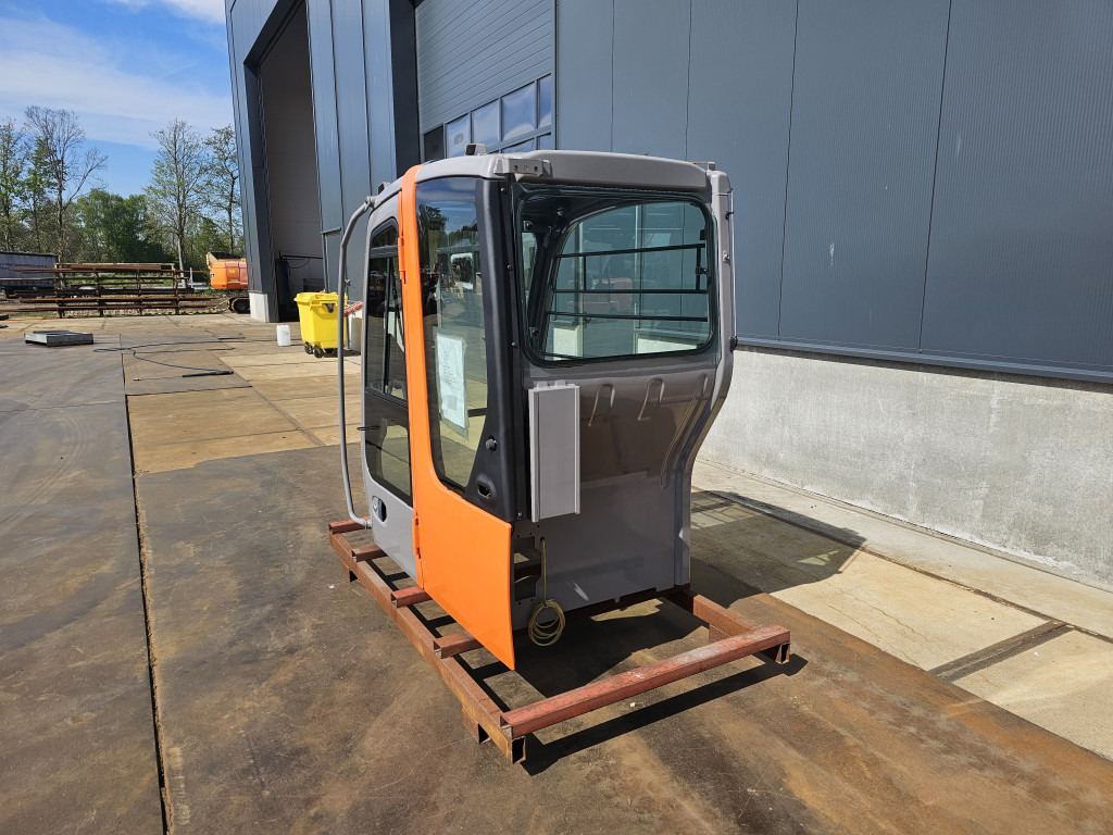 Hitachi ZX-1 Short Swing - 9232095 - Kabiin - Ehitusmasinad: pilt 2 Hitachi ZX-1 Short Swing - 9232095 - Kabiin - Ehitusmasinad: pilt 2