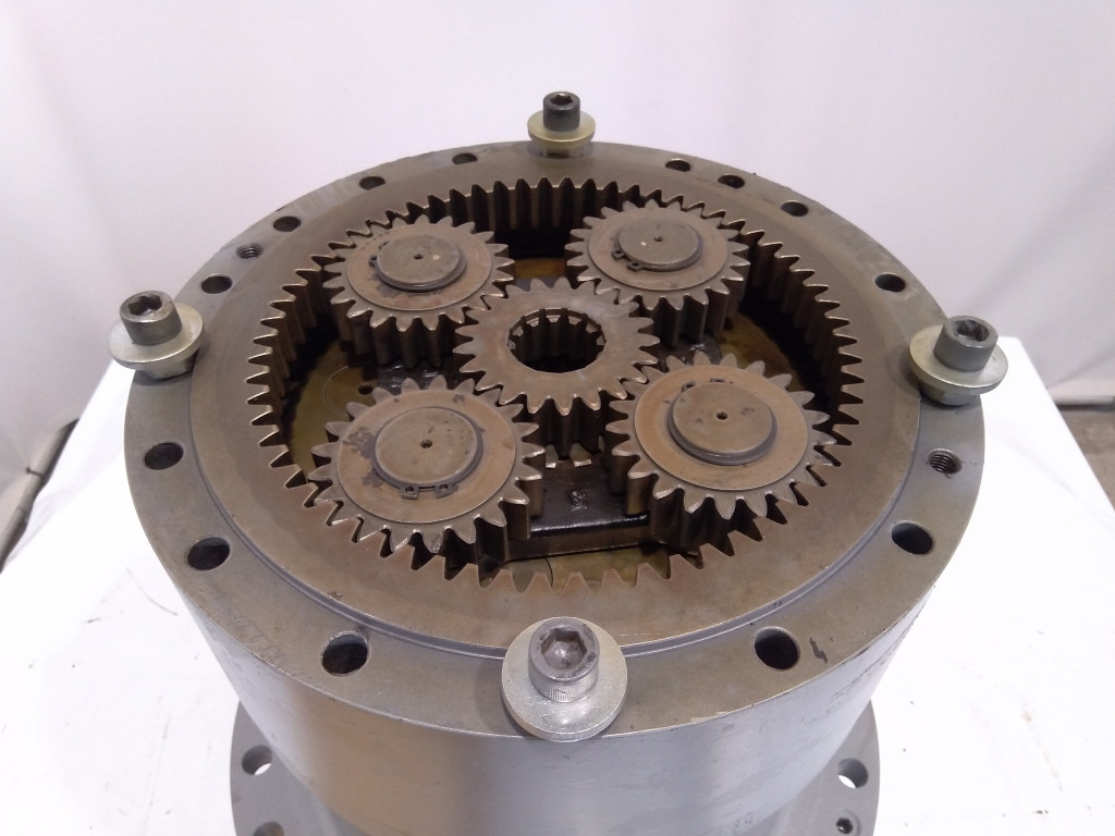 New Holland LS32W00006F1 - LS32W00007F1 - Pöördemootor - Põllutööseade: pilt 2 New Holland LS32W00006F1 - LS32W00007F1 - Pöördemootor - Põllutööseade: pilt 2