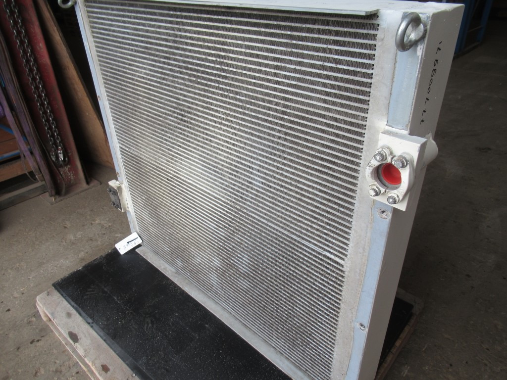 O&K 05111930110 - Õlijahuti - Ehitusmasinad: pilt 3 O&K 05111930110 - Õlijahuti - Ehitusmasinad: pilt 3