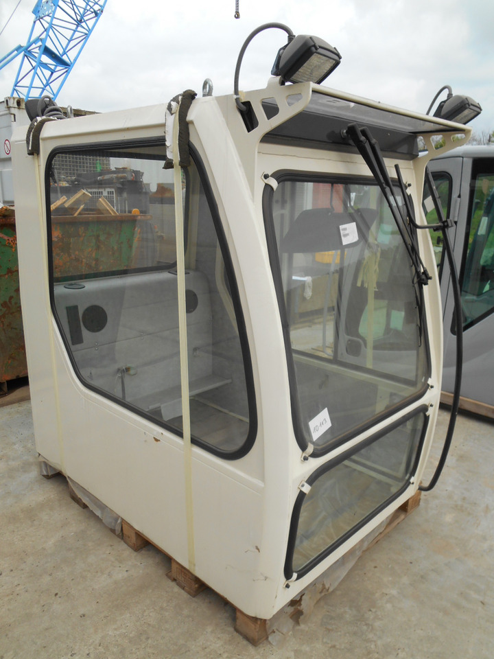 Terex O&K RH30 - - Kabiin - Ehitusmasinad: pilt 2 Terex O&K RH30 - - Kabiin - Ehitusmasinad: pilt 2