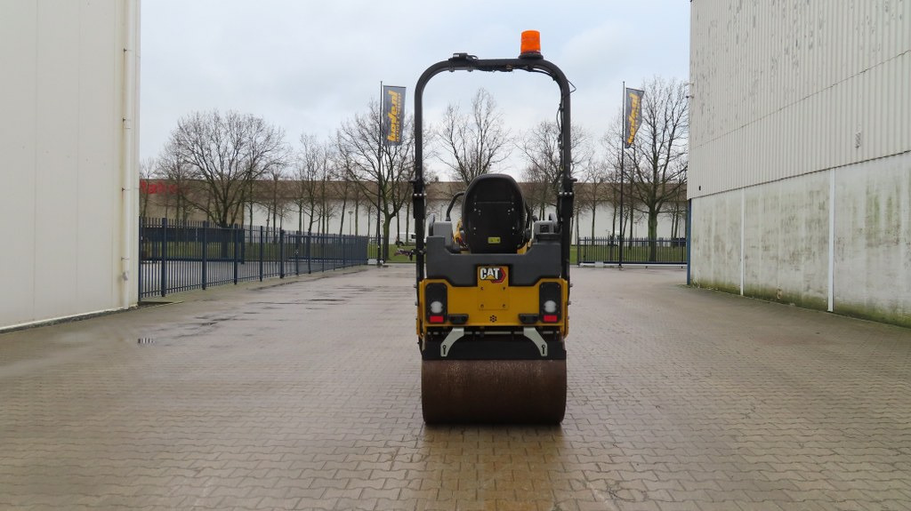 Caterpillar CB 2.5 GC - Teerull: pilt 3 Caterpillar CB 2.5 GC - Teerull: pilt 3