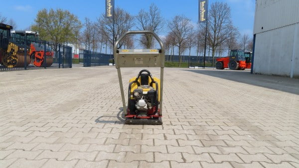 Dynapac LF 70 - Vibraatorplaat: pilt 3 Dynapac LF 70 - Vibraatorplaat: pilt 3