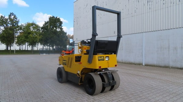 Sakai TS 160-2 - Pneumaatiline teerull: pilt 4 Sakai TS 160-2 - Pneumaatiline teerull: pilt 4