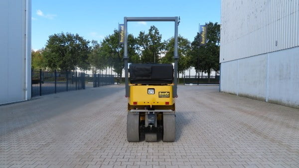 Sakai TS 160-3 - Pneumaatiline teerull: pilt 3 Sakai TS 160-3 - Pneumaatiline teerull: pilt 3