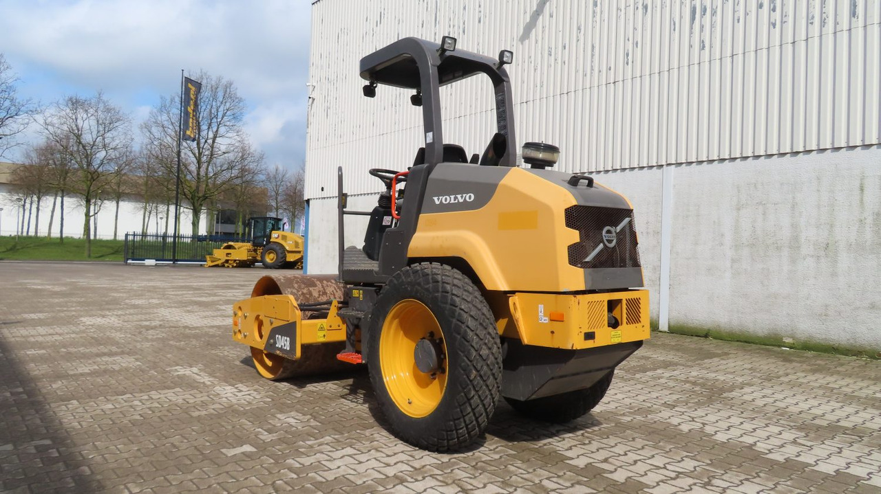 Volvo SD 45 B - Tihendaja: pilt 4 Volvo SD 45 B - Tihendaja: pilt 4