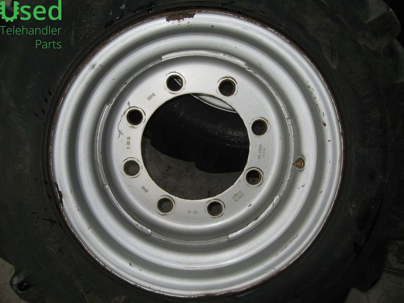 Disc 11x18" for tire size 12.0 / 75-18, Nr. 073403 for Merlo P 25.6 - Velg - Teleskooplaadur: pilt 1 Disc 11x18" for tire size 12.0 / 75-18, Nr. 073403 for Merlo P 25.6 - Velg - Teleskooplaadur: pilt 1