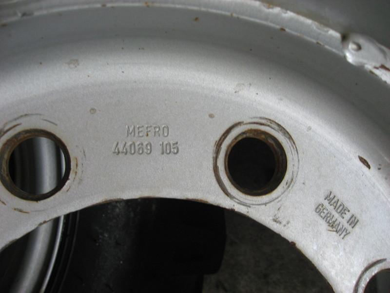 Disc 11x18" for tire size 12.0 / 75-18, Nr. 073403 for Merlo P 25.6 - Velg - Teleskooplaadur: pilt 2 Disc 11x18" for tire size 12.0 / 75-18, Nr. 073403 for Merlo P 25.6 - Velg - Teleskooplaadur: pilt 2