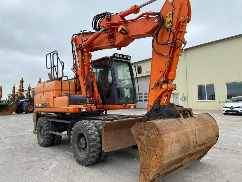 Doosan DX160 - Ratastel ekskavaator: pilt 1 Doosan DX160 - Ratastel ekskavaator: pilt 1