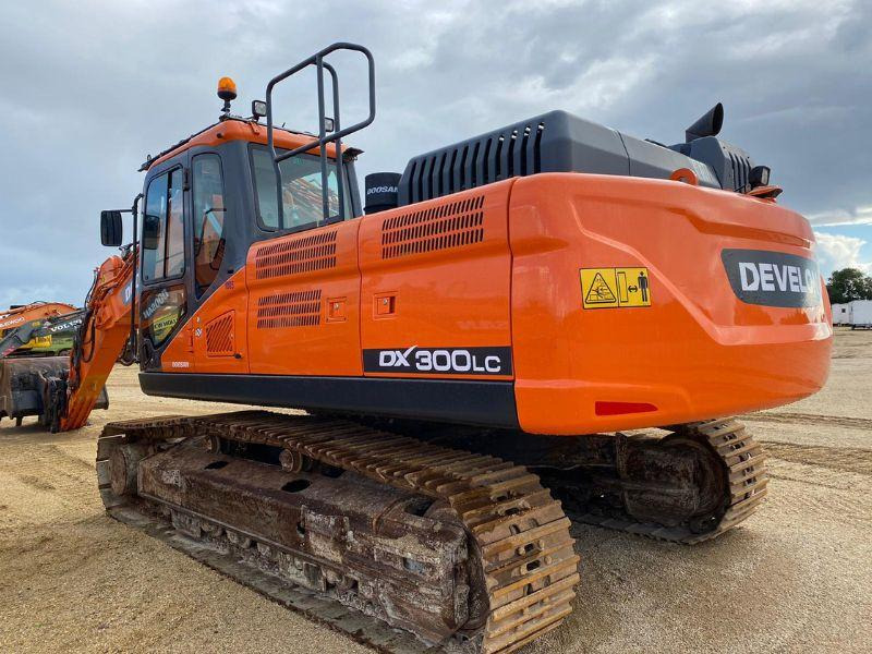 Doosan DX300LC - Lintekskavaator: pilt 2 Doosan DX300LC - Lintekskavaator: pilt 2