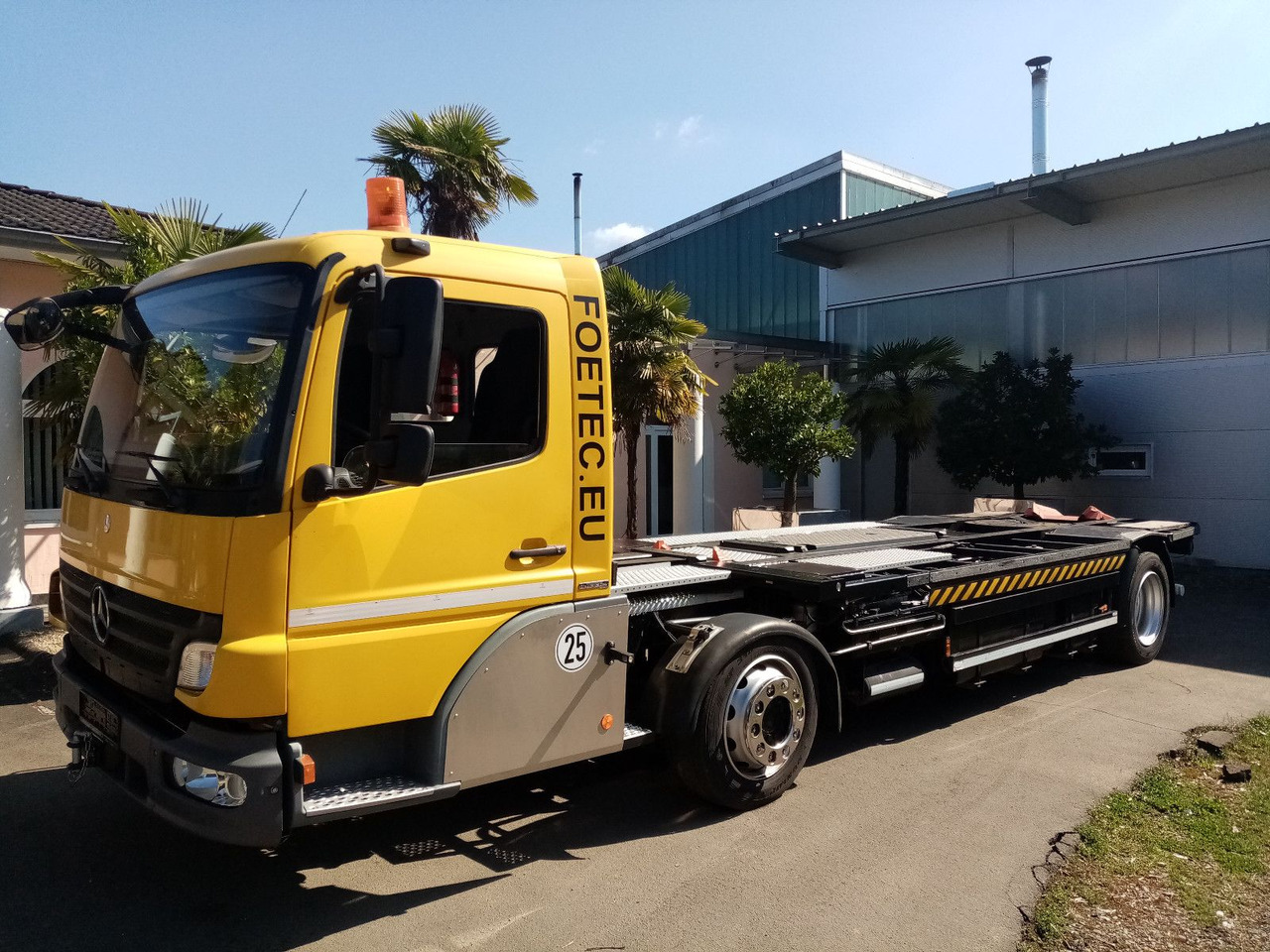 Mercedes-Benz Kamag Mercedes-Benz Kamag/Wiesel/WBH/KB3886/mit Garantie - Konteinerveduk/ Tõstukiga veoauto: pilt 2 Mercedes-Benz Kamag Mercedes-Benz Kamag/Wiesel/WBH/KB3886/mit Garantie - Konteinerveduk/ Tõstukiga veoauto: pilt 2