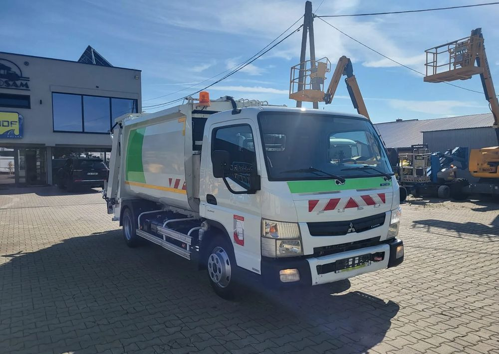 Mitsubishi Fuso Canter - Prügiauto: pilt 2 Mitsubishi Fuso Canter - Prügiauto: pilt 2