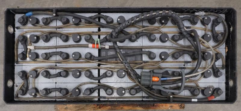ALLGÄU BATTERIE 48 Volt 4 PzS 620 Ah - Aku - Materjali käitlemise seade: pilt 3 ALLGÄU BATTERIE 48 Volt 4 PzS 620 Ah - Aku - Materjali käitlemise seade: pilt 3