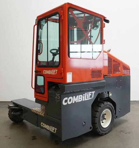 Combilift C4000 - 4-suunaline lükandmastiga tõstuk: pilt 2 Combilift C4000 - 4-suunaline lükandmastiga tõstuk: pilt 2