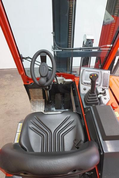 Combilift CBE3000 - 4-suunaline lükandmastiga tõstuk: pilt 3 Combilift CBE3000 - 4-suunaline lükandmastiga tõstuk: pilt 3