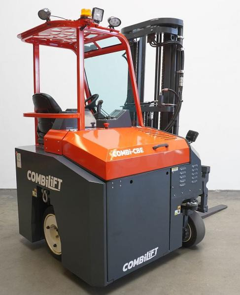Combilift CBE3000 - 4-suunaline lükandmastiga tõstuk: pilt 2 Combilift CBE3000 - 4-suunaline lükandmastiga tõstuk: pilt 2