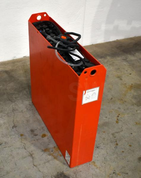 GRUMA 24 Volt 2 PzB 200 Ah - Aku: pilt 2 GRUMA 24 Volt 2 PzB 200 Ah - Aku: pilt 2