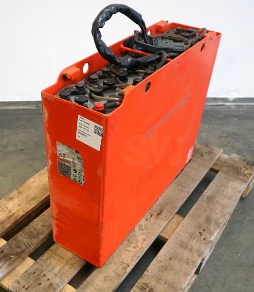 GRUMA 24 Volt 3 PzS 375 Ah - Aku - Materjali käitlemise seade: pilt 1 GRUMA 24 Volt 3 PzS 375 Ah - Aku - Materjali käitlemise seade: pilt 1