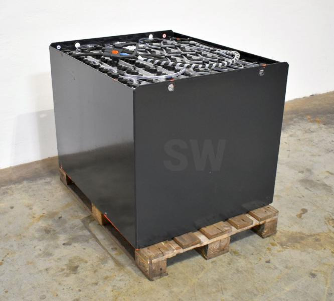 GRUMA 80 Volt 5 PzS 775 Ah - Aku - Materjali käitlemise seade: pilt 2 GRUMA 80 Volt 5 PzS 775 Ah - Aku - Materjali käitlemise seade: pilt 2