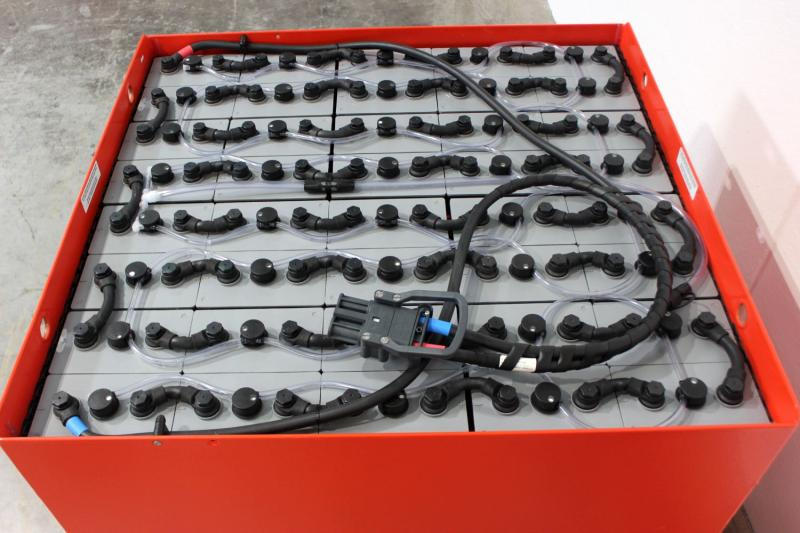 GRUMA 80 Volt 6 PzS 870 Ah - Aku: pilt 3 GRUMA 80 Volt 6 PzS 870 Ah - Aku: pilt 3
