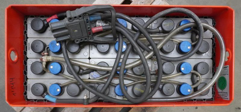 HAWKER 24 Volt 3 PzS 345 Ah - Aku: pilt 3 HAWKER 24 Volt 3 PzS 345 Ah - Aku: pilt 3
