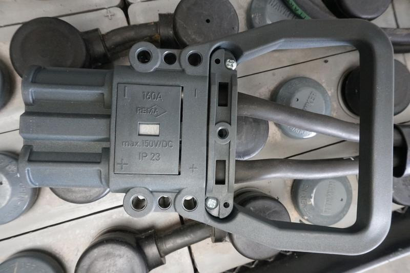 HAWKER 24 Volt 3 PzV 330 Ah - Aku: pilt 4 HAWKER 24 Volt 3 PzV 330 Ah - Aku: pilt 4