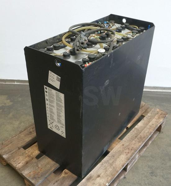 HAWKER 24 Volt 6 PzS 930 Ah - Aku: pilt 1 HAWKER 24 Volt 6 PzS 930 Ah - Aku: pilt 1