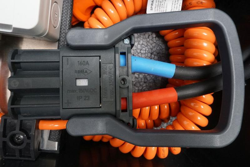 Industrie Automation 24 Volt 140 Ah - Aku: pilt 4 Industrie Automation 24 Volt 140 Ah - Aku: pilt 4
