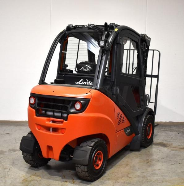 Linde H 25 D/600 (3A) EVO 393-02 - Diiseltõstuk: pilt 2 Linde H 25 D/600 (3A) EVO 393-02 - Diiseltõstuk: pilt 2