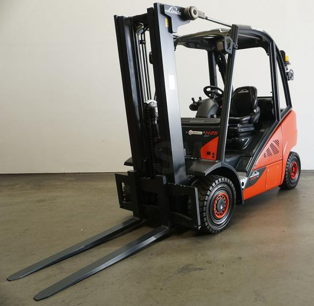 Linde H 25 D EVO 392-02 - Diiseltõstuk: pilt 1 Linde H 25 D EVO 392-02 - Diiseltõstuk: pilt 1