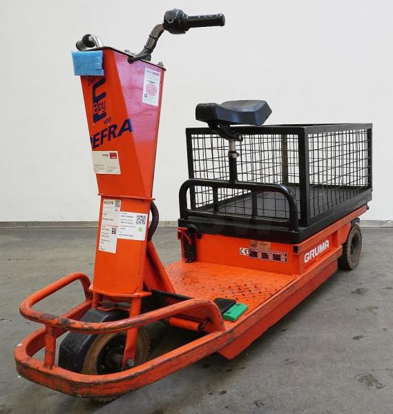 Pefra EFW 509/1000 - Puksiirtraktor: pilt 1 Pefra EFW 509/1000 - Puksiirtraktor: pilt 1