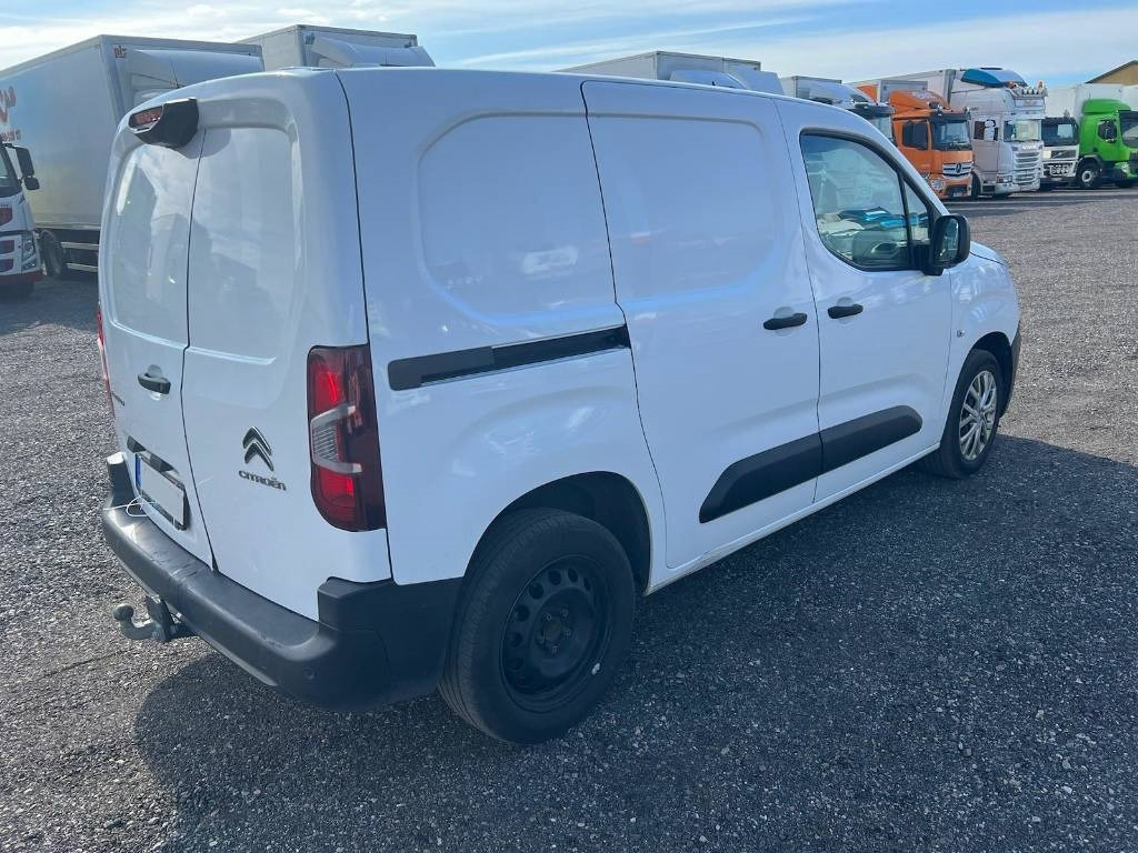 Citroën Berlingo serie 9957 - Väike kaubik: pilt 2 Citroën Berlingo serie 9957 - Väike kaubik: pilt 2