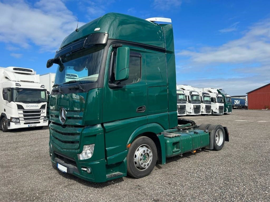 Mercedes-Benz Actros 4x2 serie 0161 - Sadulveok: pilt 1 Mercedes-Benz Actros 4x2 serie 0161 - Sadulveok: pilt 1