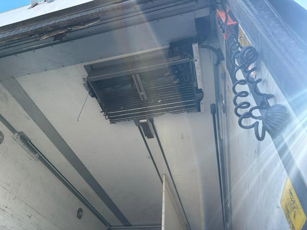 Külmutiga veoauto Scania P 420 LB6X2X4HNB serie 0424: pilt 12
