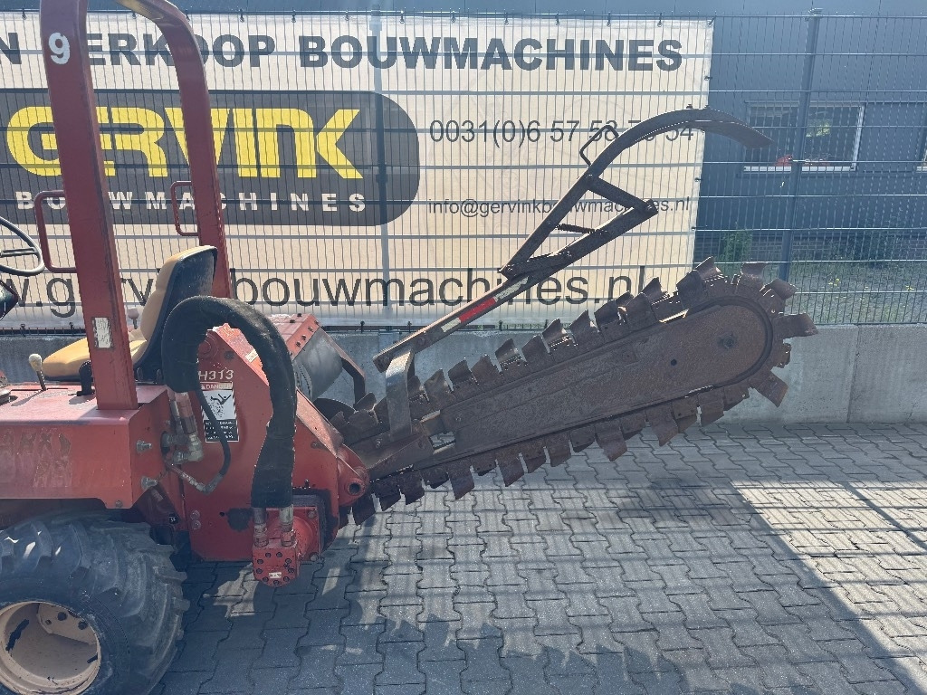 Ditch Witch 3700 DD - Kraavikaevamismasin: pilt 4 Ditch Witch 3700 DD - Kraavikaevamismasin: pilt 4