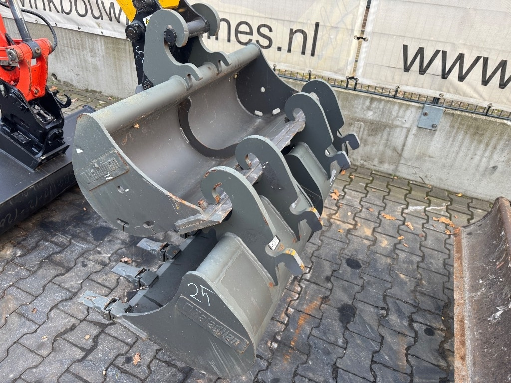 Komatsu PC 26 MR-3 - Miniekskavaator: pilt 2 Komatsu PC 26 MR-3 - Miniekskavaator: pilt 2