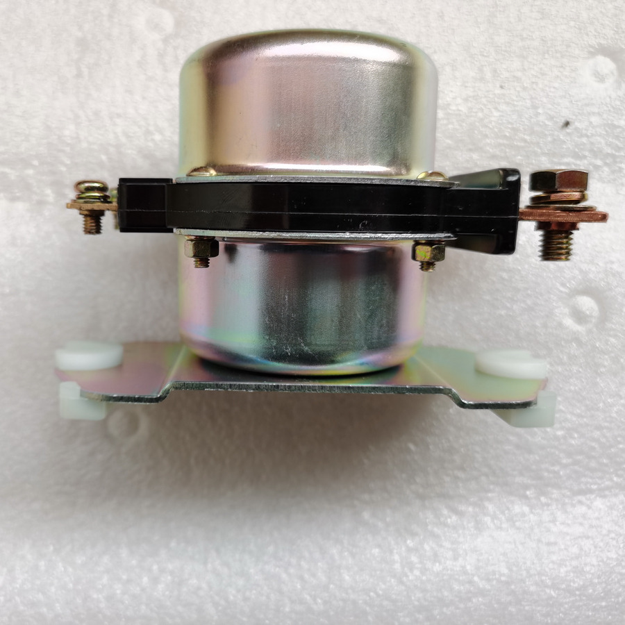 QINGDAO PROMISING Electromagnetic Power Main Switch DK238BY for Wheel Loader - Aku - Rataslaadur: pilt 1 QINGDAO PROMISING Electromagnetic Power Main Switch DK238BY for Wheel Loader - Aku - Rataslaadur: pilt 1