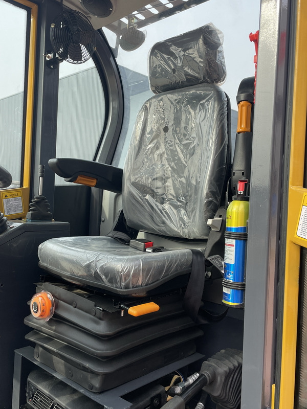 Qingdao Promising CE Telescopic Loader ZL15 - Teleskooprataslaadur: pilt 4 Qingdao Promising CE Telescopic Loader ZL15 - Teleskooprataslaadur: pilt 4