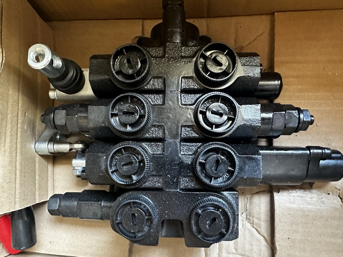 Qingdao Promising Hydraulic Directional Valve DLQ20-d10L - Hüdrauliline klapp - Rataslaadur: pilt 3 Qingdao Promising Hydraulic Directional Valve DLQ20-d10L - Hüdrauliline klapp - Rataslaadur: pilt 3