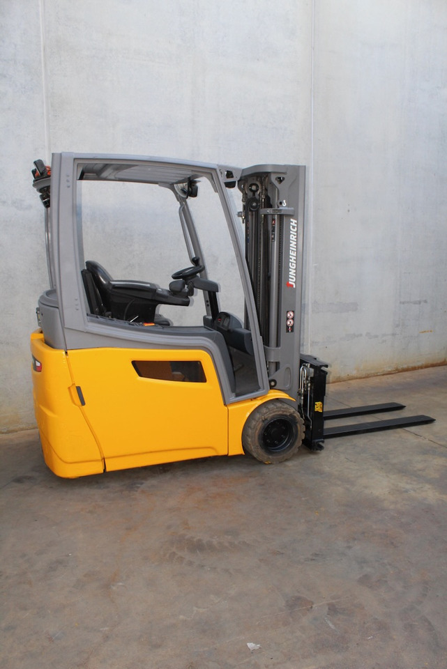Jungheinrich EFG 218k 440 DZ NEW BATTERY - Elektritõstuk: pilt 2 Jungheinrich EFG 218k 440 DZ NEW BATTERY - Elektritõstuk: pilt 2