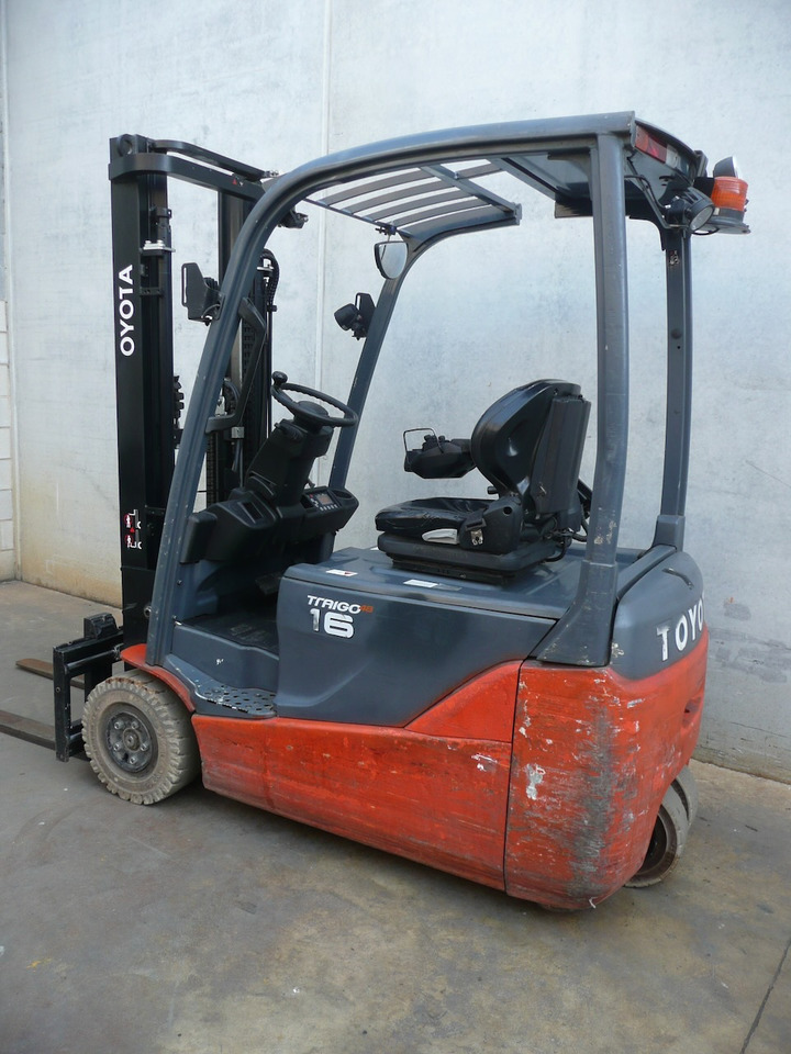 Toyota 8FBE16T - Elektritõstuk: pilt 4 Toyota 8FBE16T - Elektritõstuk: pilt 4