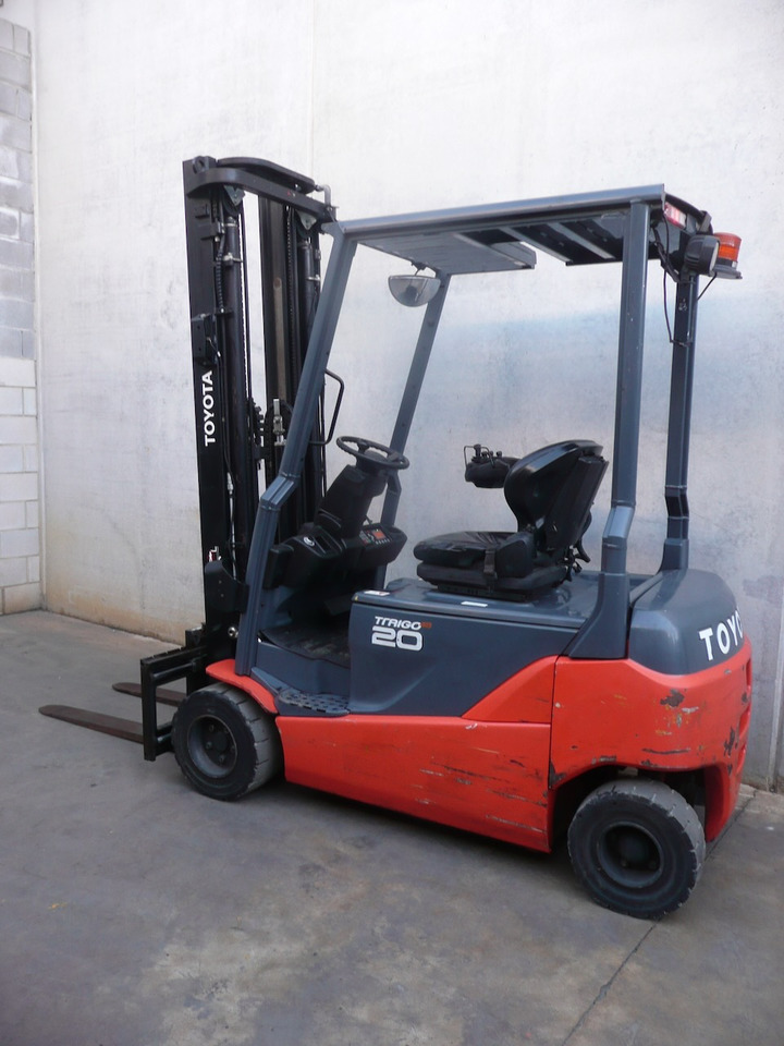 Toyota 8FBM20T - Elektritõstuk: pilt 4 Toyota 8FBM20T - Elektritõstuk: pilt 4