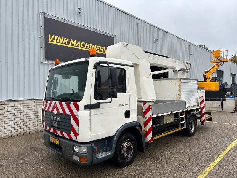 BISON Palfinger TKA 17 - Veoautolt tõusev platvorm: pilt 2 BISON Palfinger TKA 17 - Veoautolt tõusev platvorm: pilt 2