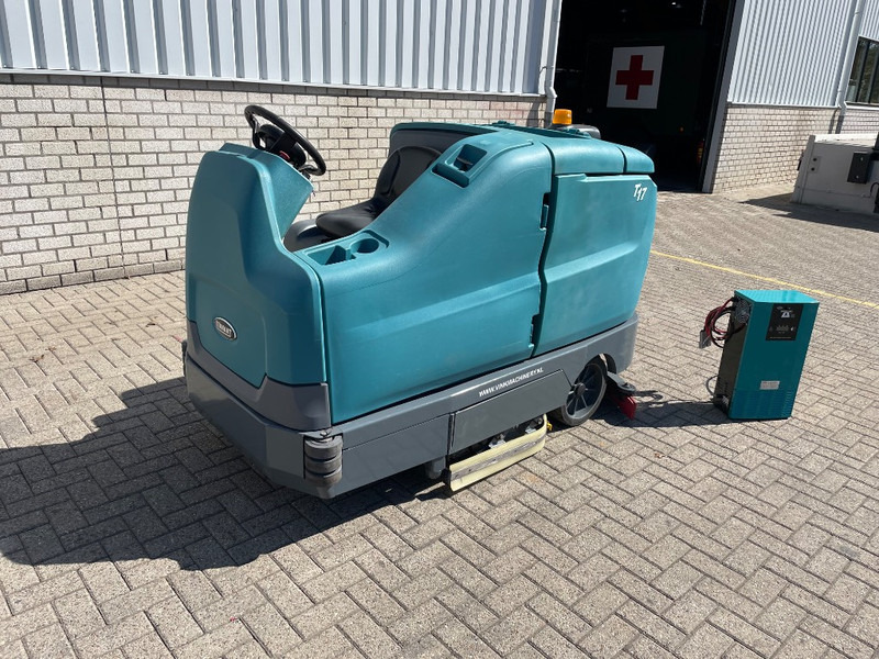 TENNANT T 17 SOLD - Tänavapühkimismasin: pilt 5 TENNANT T 17 SOLD - Tänavapühkimismasin: pilt 5