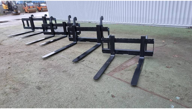 SE Equipment Stora BM, Z802, Z602, Z402, Mek. Gaffelställ - Kahvlid - Ehitusmasinad: pilt 1 SE Equipment Stora BM, Z802, Z602, Z402, Mek. Gaffelställ - Kahvlid - Ehitusmasinad: pilt 1