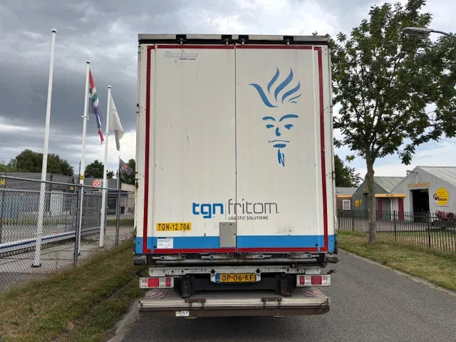Krone SD curtainslider taillift standard chassis drum brakes - Tentpoolhaagis: pilt 5 Krone SD curtainslider taillift standard chassis drum brakes - Tentpoolhaagis: pilt 5