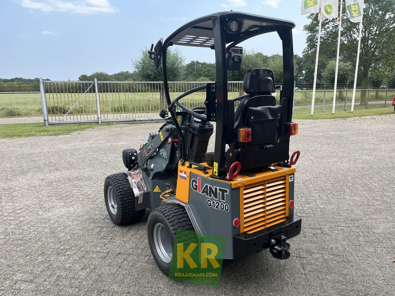 G1200 Giant - Minilaadur: pilt 5 G1200 Giant - Minilaadur: pilt 5