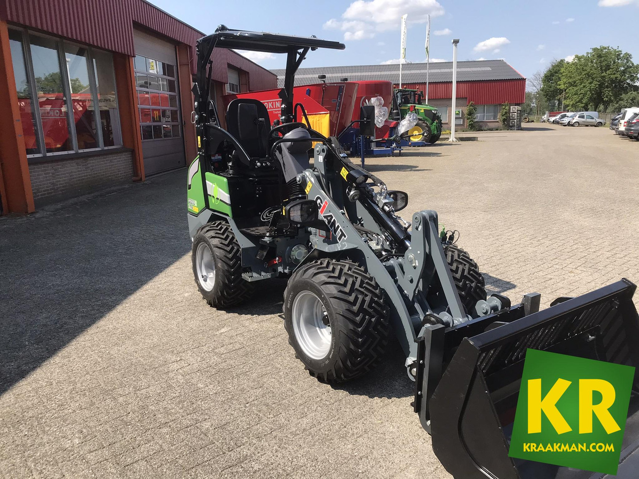 G2200E Giant  - Minilaadur: pilt 2 G2200E Giant  - Minilaadur: pilt 2