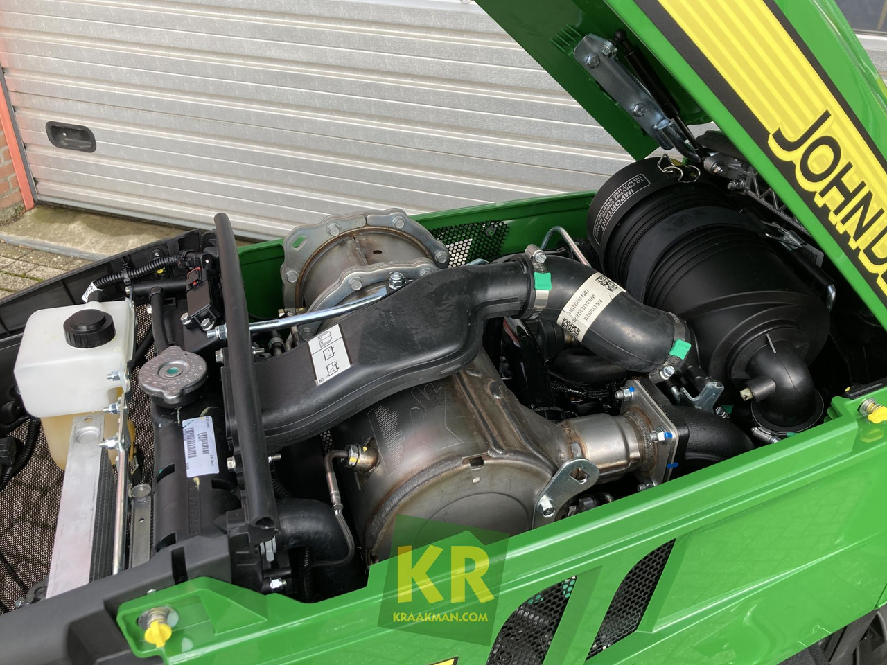John Deere 3038E - Väiketraktor: pilt 4 John Deere 3038E - Väiketraktor: pilt 4